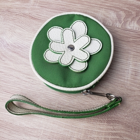 Tommy Hilfiger Round Flower Wristlet Mini Coin Purse - Picture 2 of 8